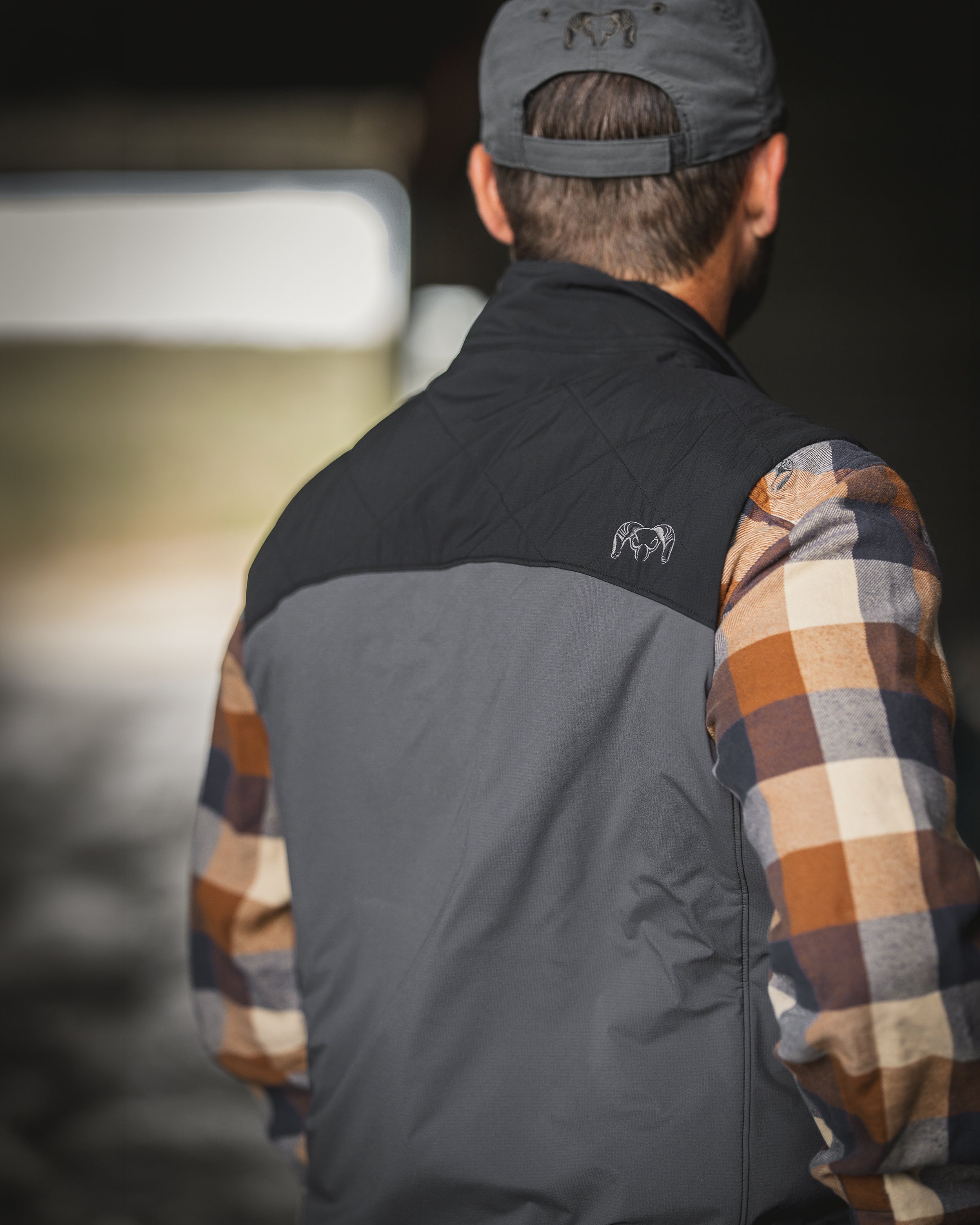 Transit Packable Vest | Dark Army/Army - Image 4